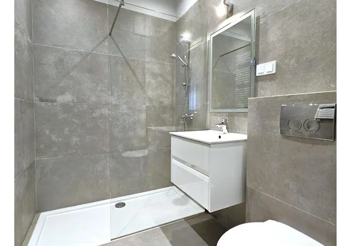 Chopin Airport Mokotow ワルシャワ